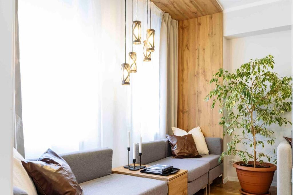 Apartment Stunning Views 2br Intercontinental Flat Bucharest