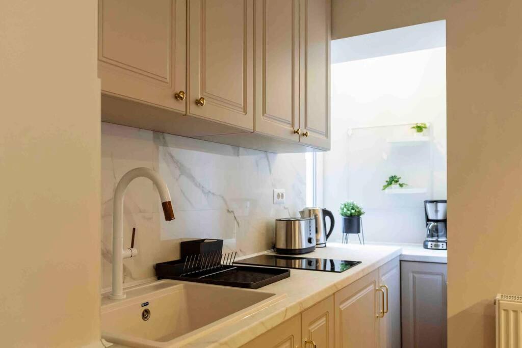 Stunning Views 2br Intercontinental Flat *