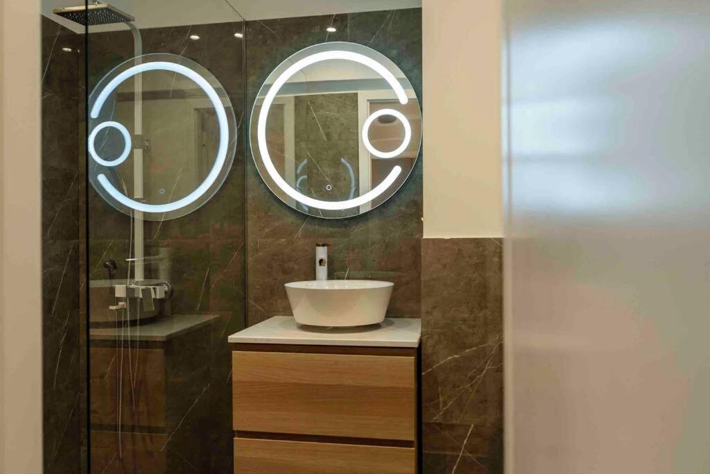 Apartment Stunning Views 2br Intercontinental Flat Bucharest