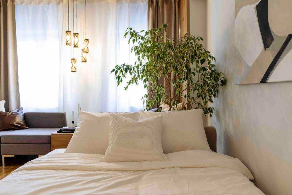 Stunning Views 2br Intercontinental Flat Apartment *