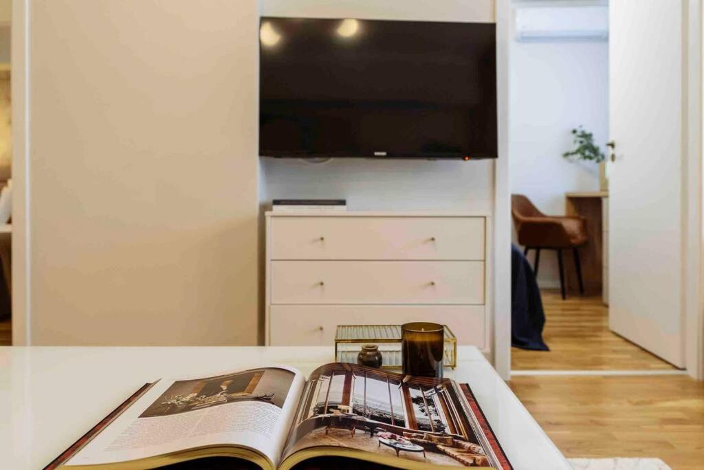 Apartment Stunning Views 2br Intercontinental Flat Bucharest