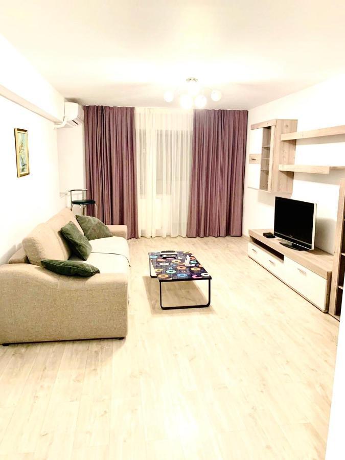 Apartment Dream 21 *