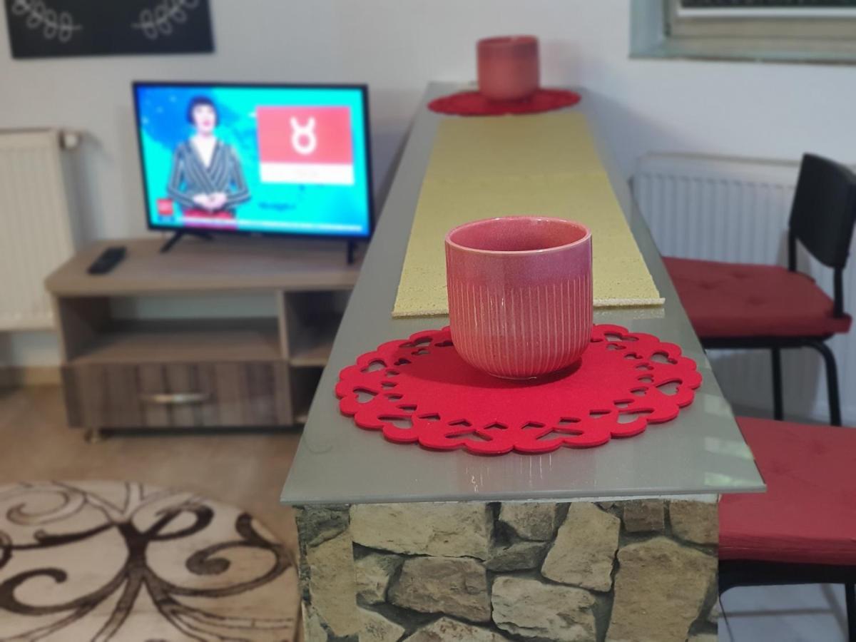 Apartamento Garsoniere Fundeni