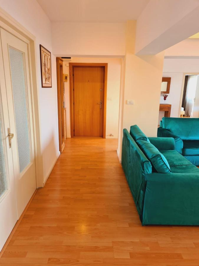 Apartment Old Town With Panoramic View Bucharest