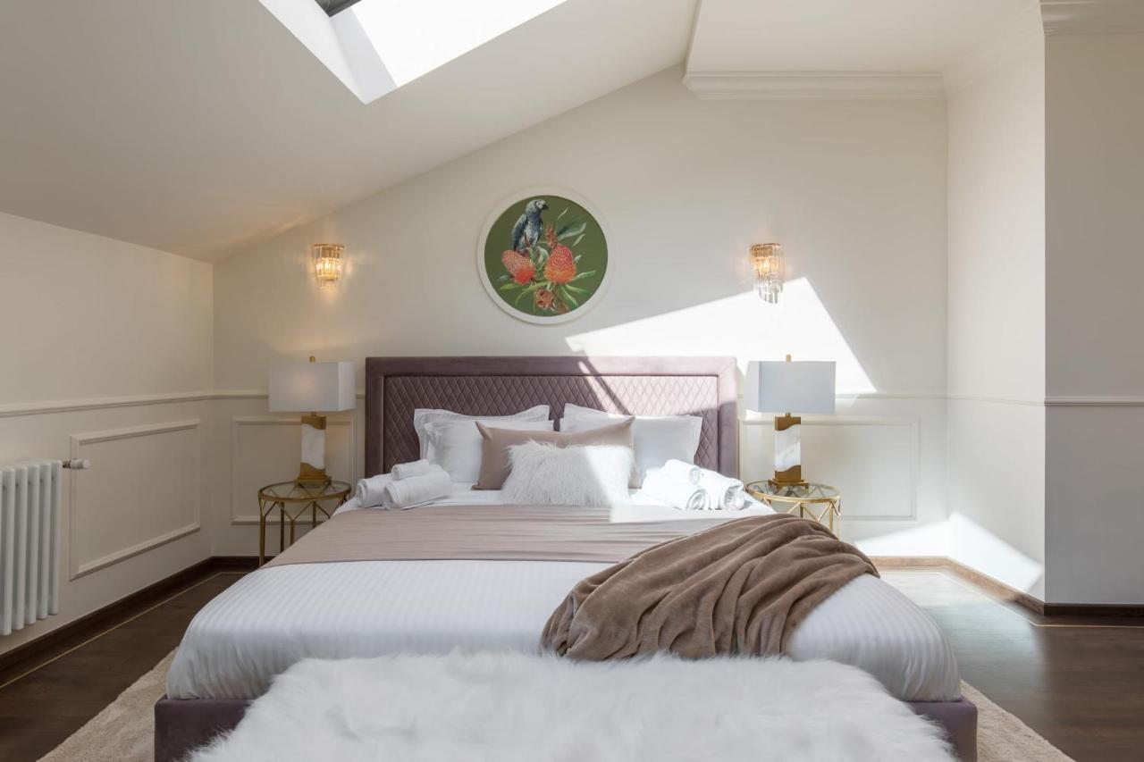 Inn Holt Old Town Luxury 2*