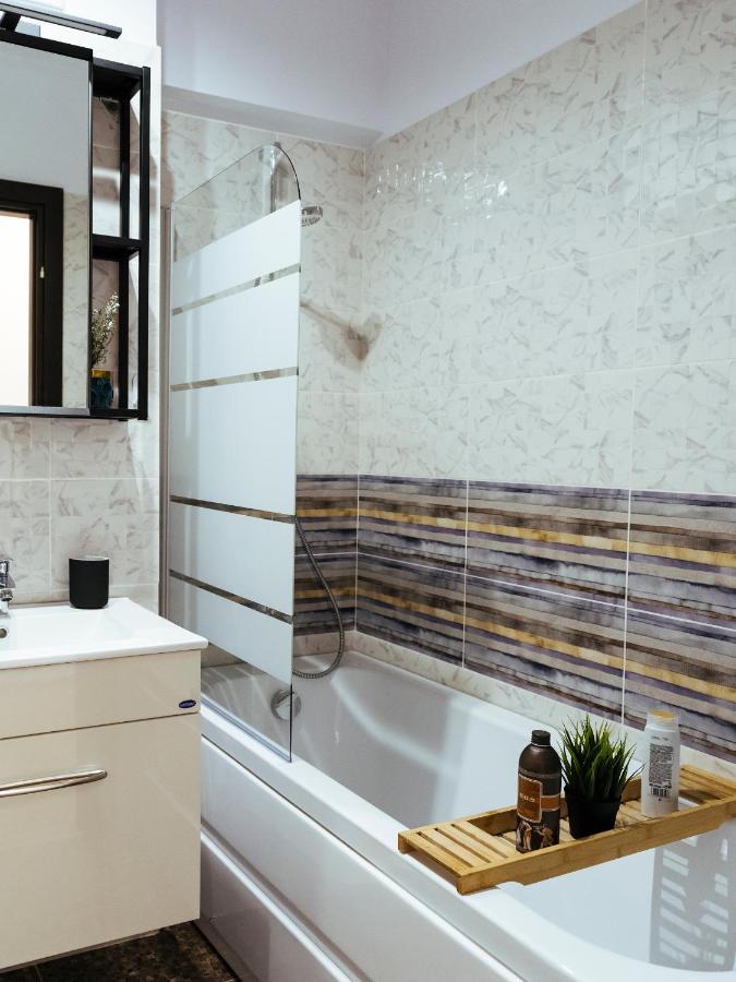 Cozy Special Pallady With Garden & Courtyard Apartamento