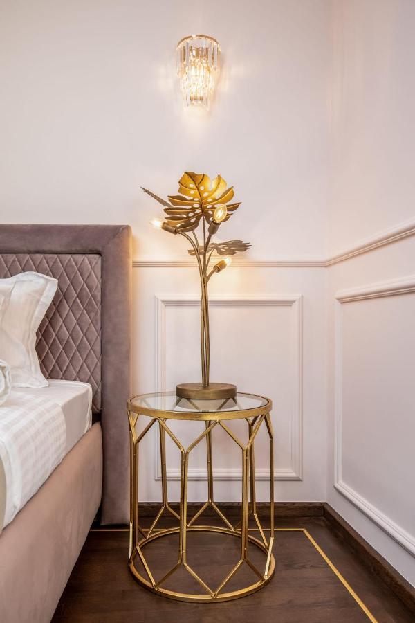 Inn Holt Old Town Luxury 2*