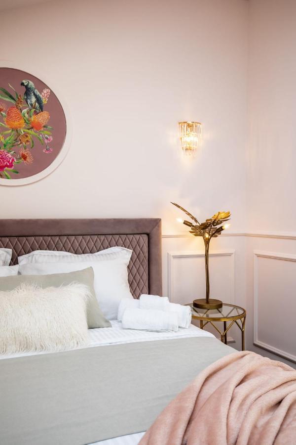 Holt Old Town Luxury
