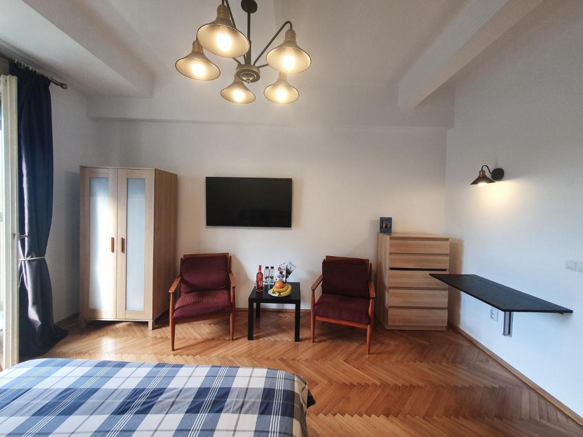 Central Studio With View- Near Old Town Bucureşti