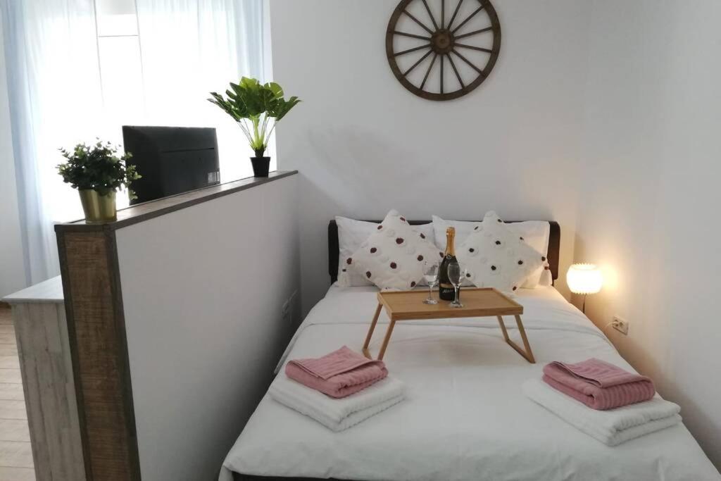 Luxury Studio For 4 - Old Town Apartment Bucharest