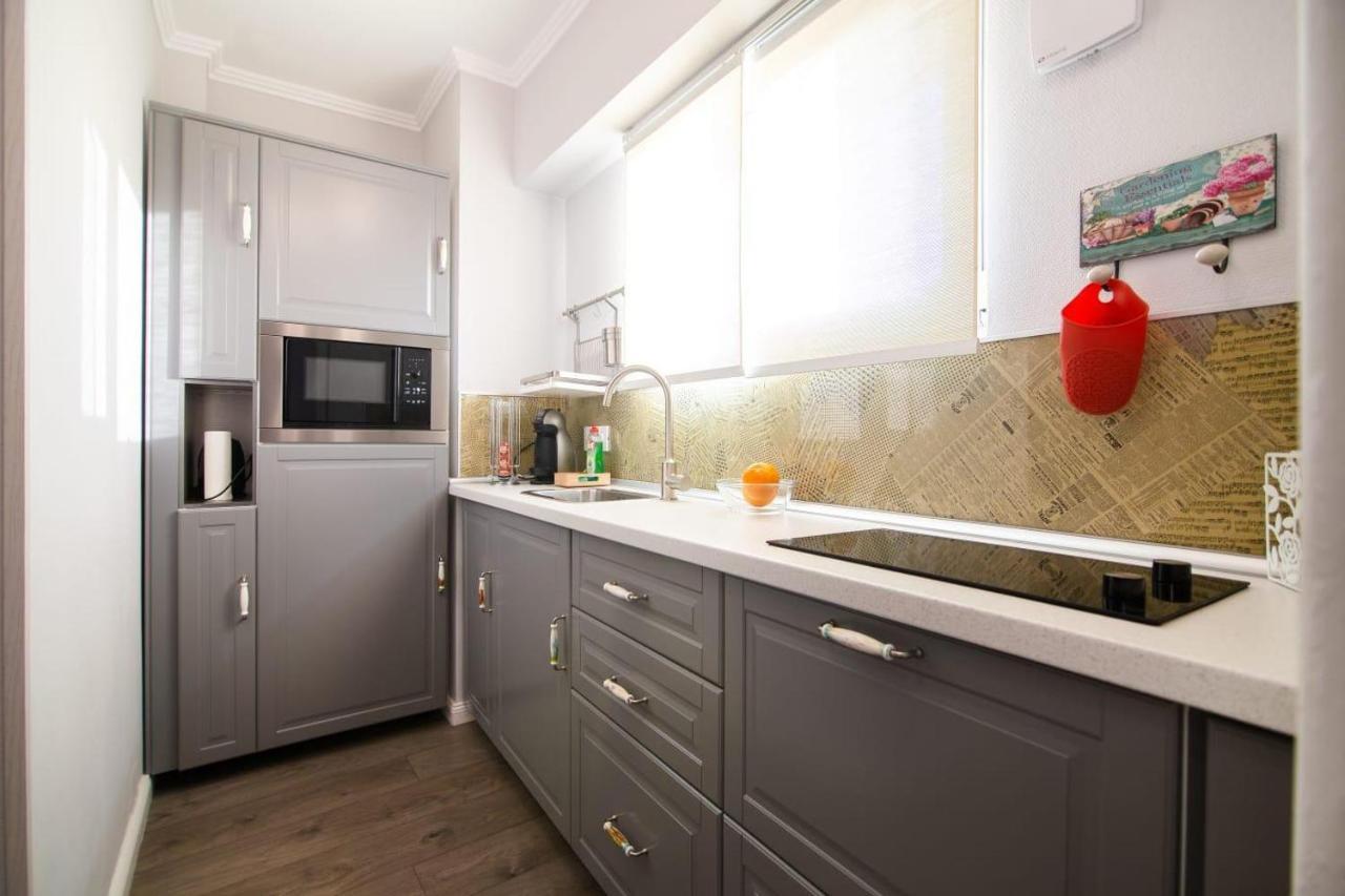 Apartament, Ultracentral, Piata Victoriei * Bucharest