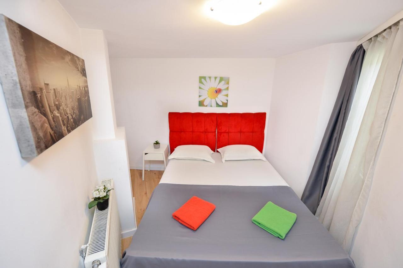 Unirii Square Old Town Apartment Bucharest