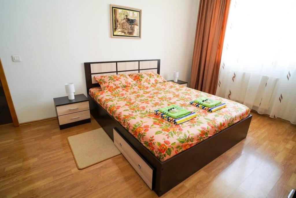 Sky Modern 1 Bedroom Apt W Free Parking Bucharest