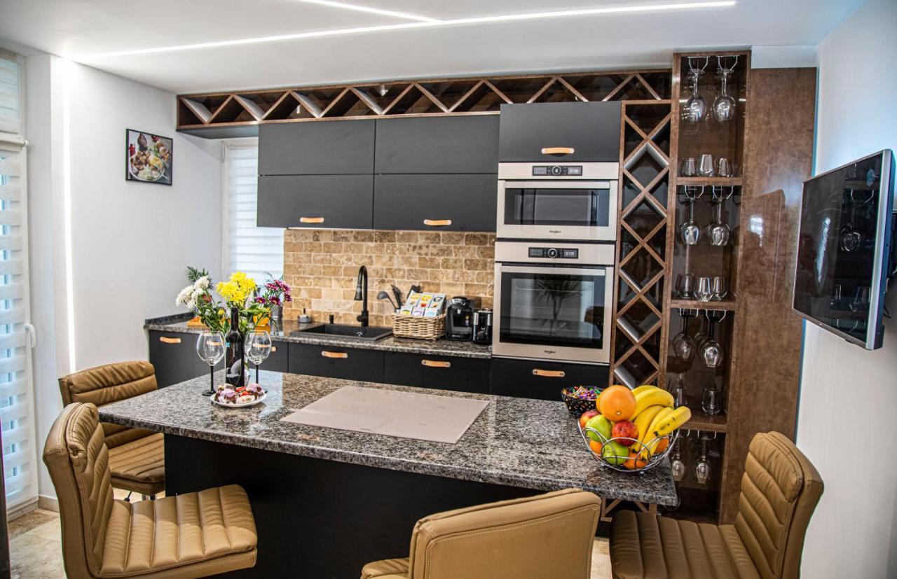 Brand New Penthouse At Km 0 Of Near Intercontinental * Bucharest