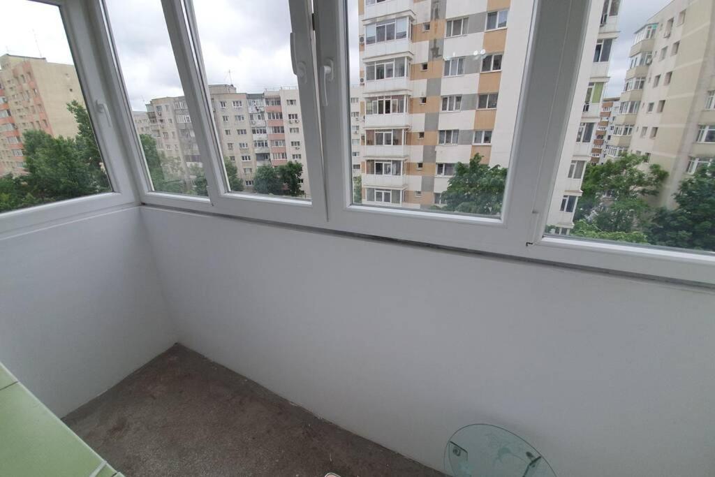 Apartment Studio Fully Furnished Dristor Metro, Main Street. *