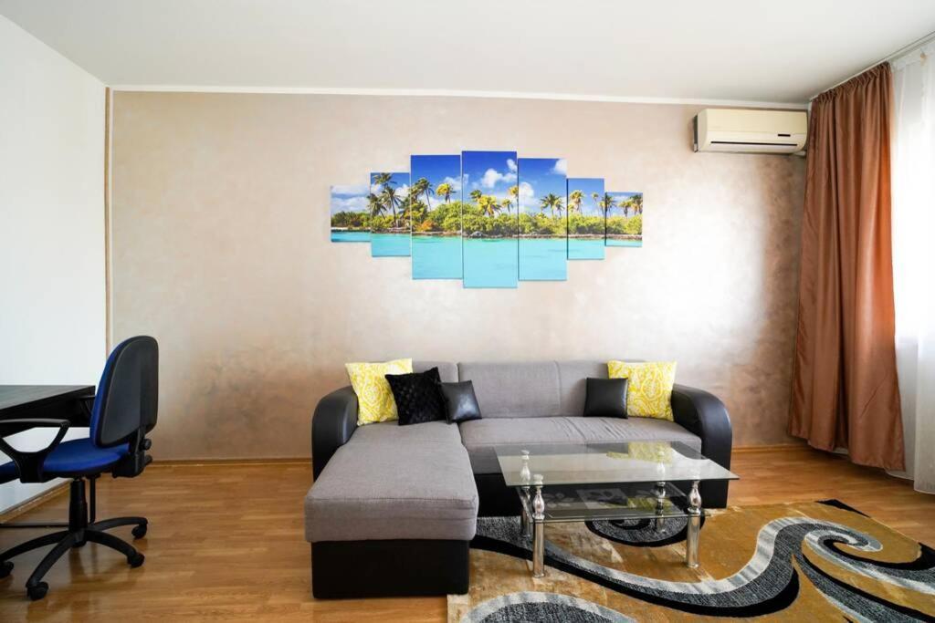 Sky Modern 1 Bedroom Apt W Free Parking Apartment *