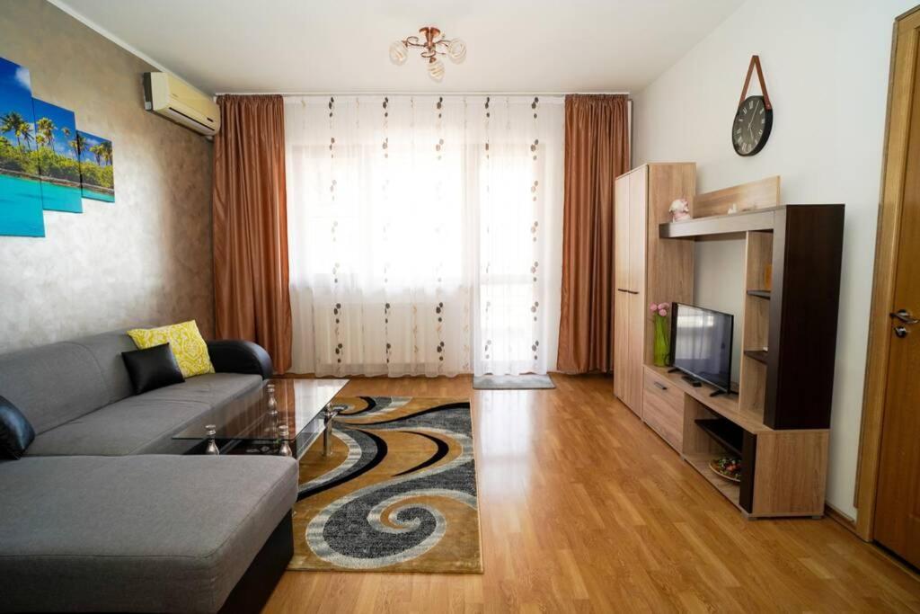 Apartment Sky Modern 1 Bedroom Apt W Free Parking