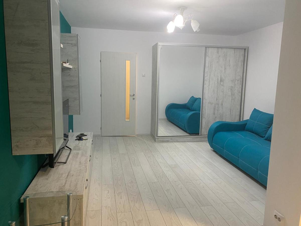 Studio-ion Mihalache-bucuresti Bucharest