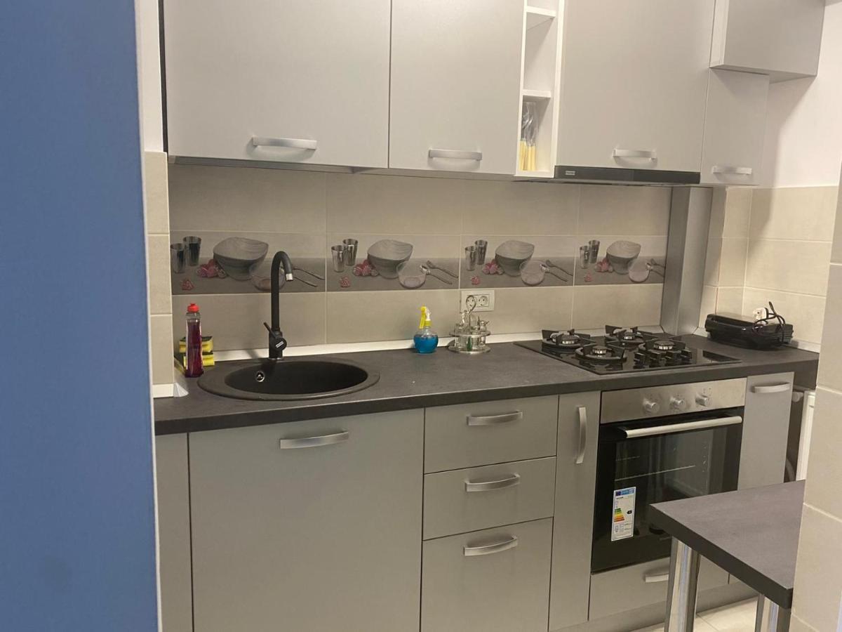 Apartment Studio-ion Mihalache-bucuresti Bucharest