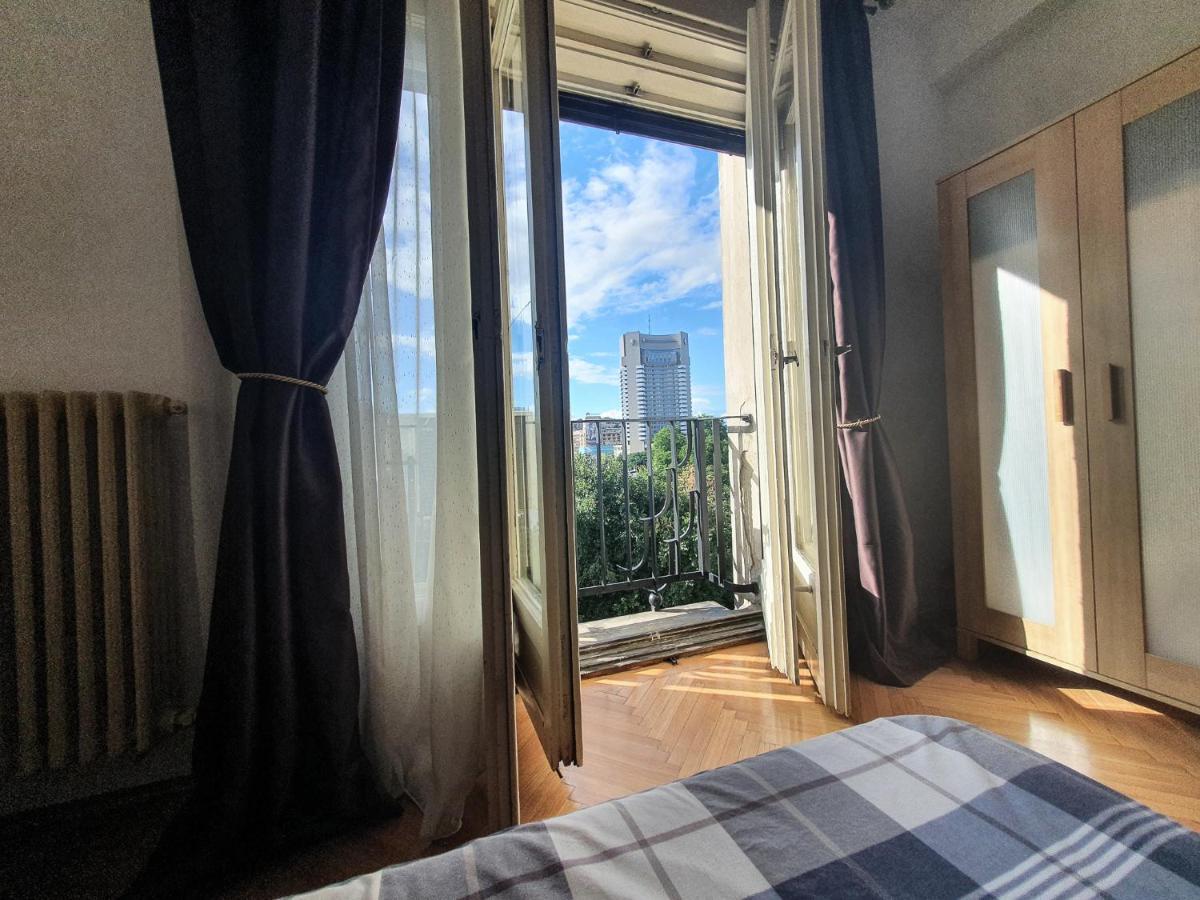 Charming Studio With View Bucareste