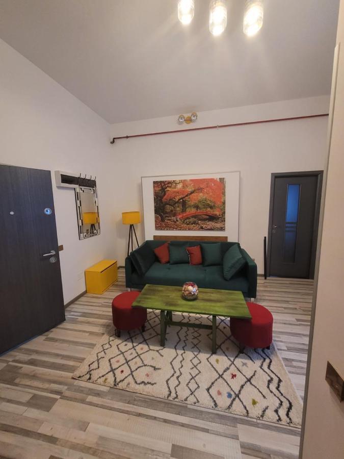 City Home Apartment *
