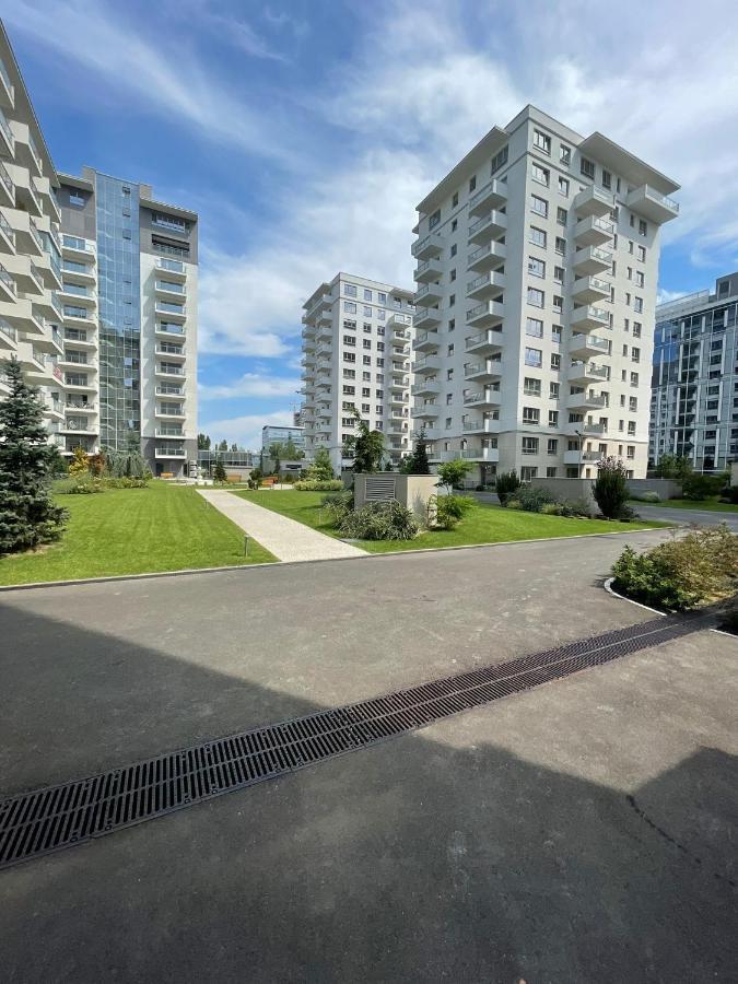 Eye Candy Romexpo 2-bedroom With Free Parking *