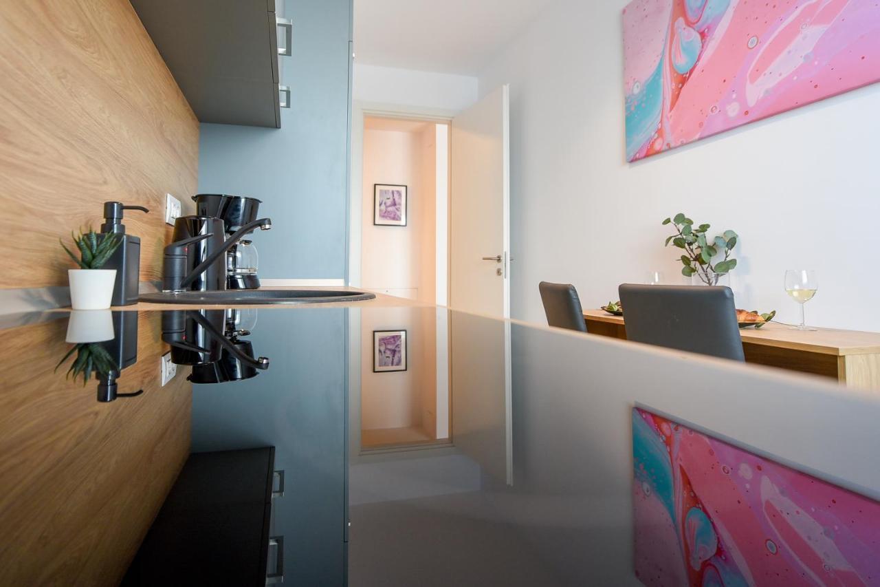 Eye Candy Romexpo 2-bedroom With Free Parking