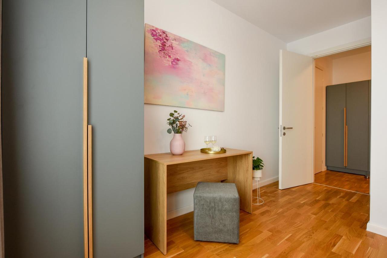 Eye Candy Romexpo 2-bedroom With Free Parking * Bucureşti