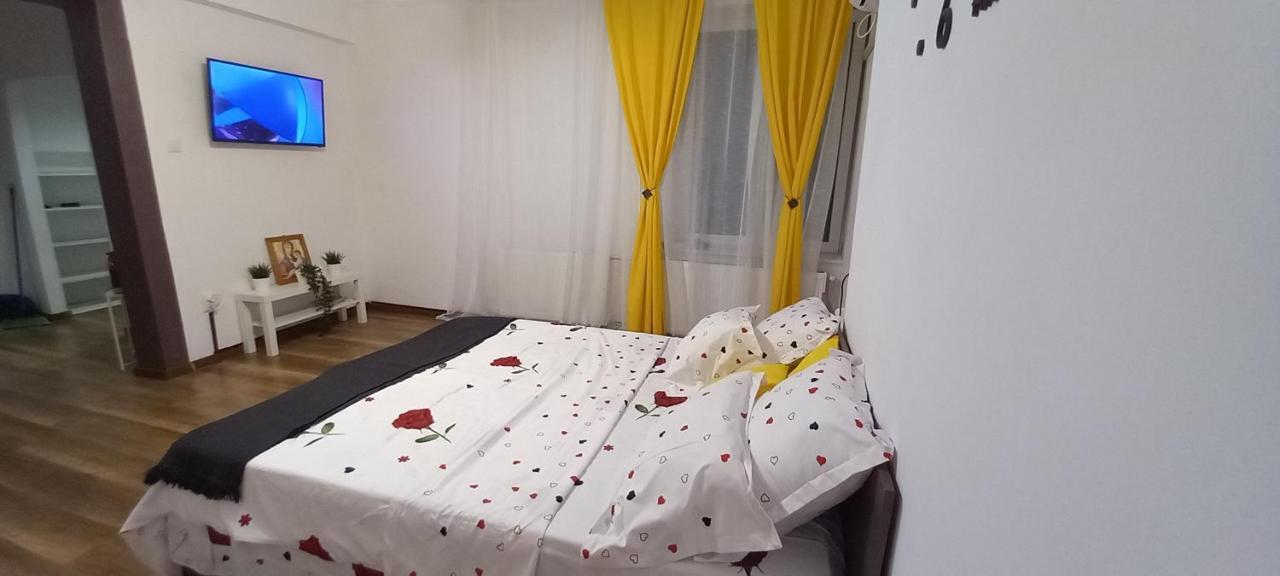 Vlad's Unirii * Bucharest