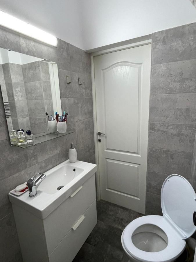 Centru Charming New Apartament Piata Universitate Bucureşti