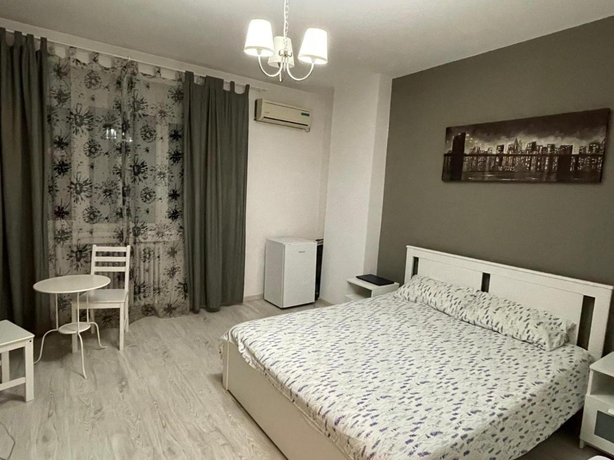 Centru Charming New Apartament Piata Universitate Apartament Bucureşti