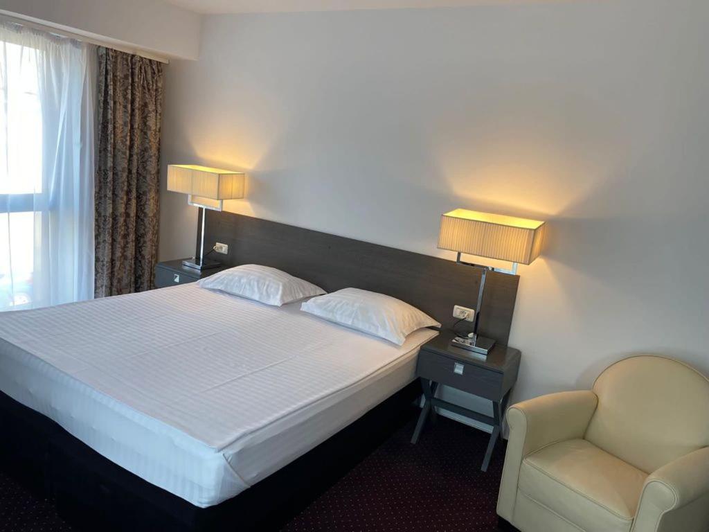 Aparthotel Urban 7
