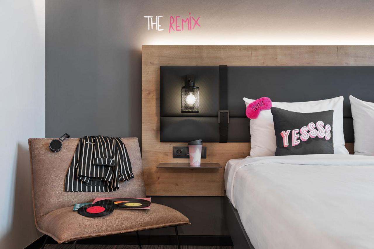 Moxy Old Town 3* Bucharest