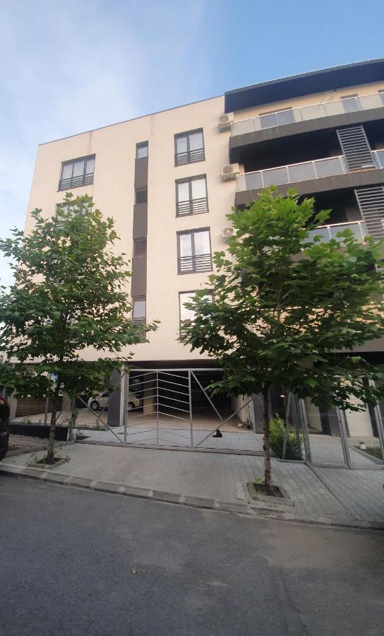Nicho Bucurestii Noi Apartment