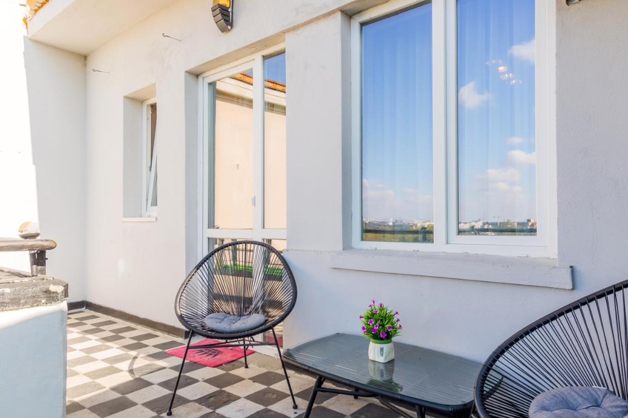 Deluxe Cismigiu Park Apartment