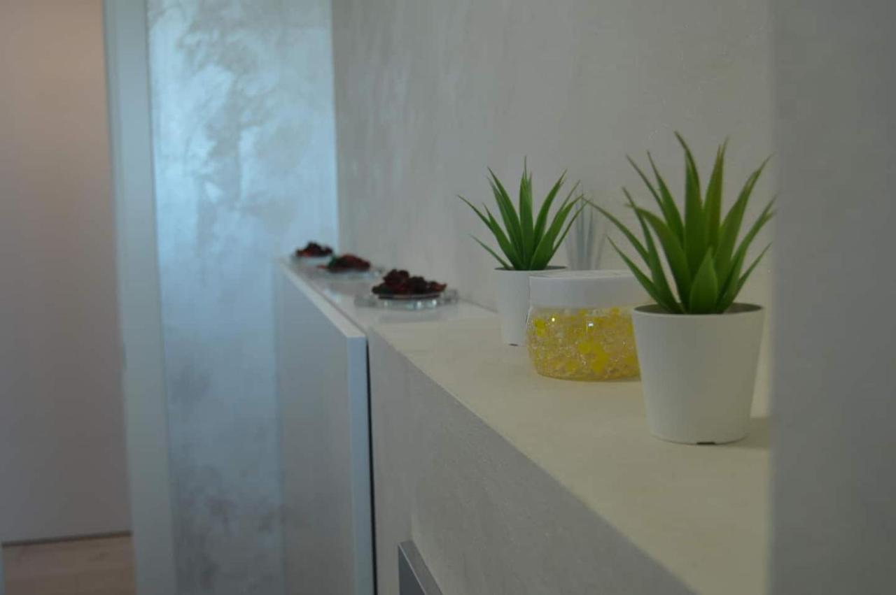 Nicho Bucurestii Noi Apartment