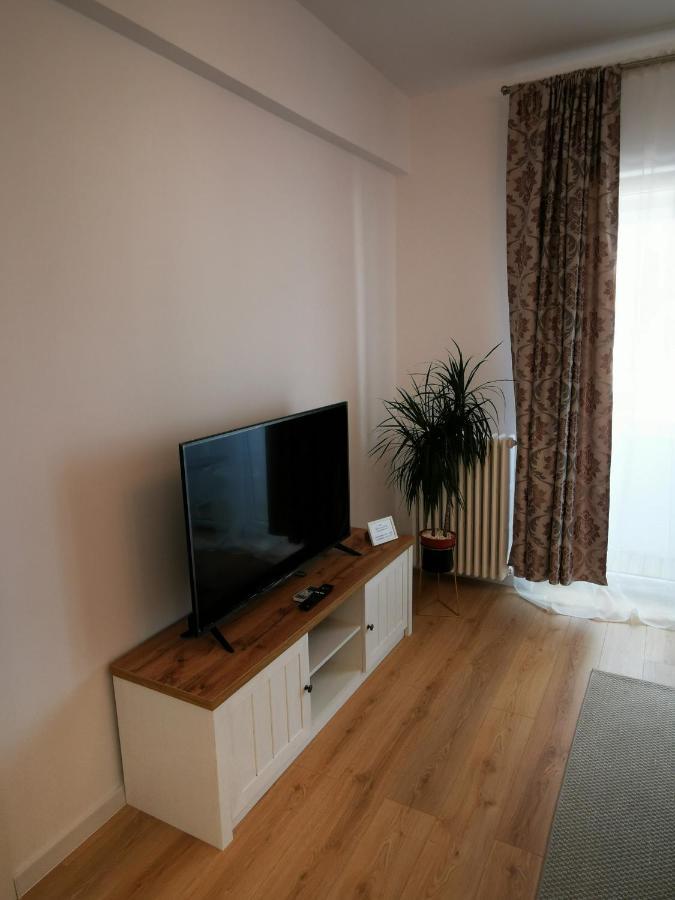 Apartment Black&white