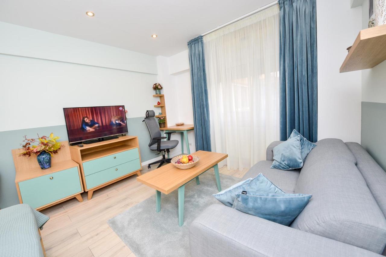 Victoriei_majestic Apartment *