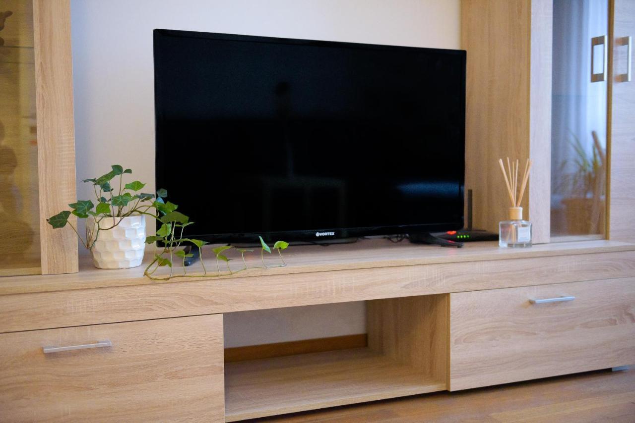 Apartament-Complex Vivando-Locatie Ideala Pentru Cupluri, Familii,Tineri Si Studenti