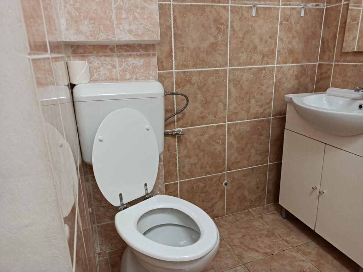 Discreet And Quiet In Of Piata Romana Apartment Bucharest