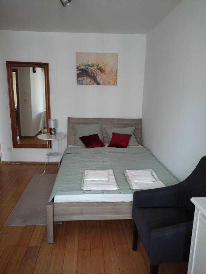 Apartment Atlas Studio Bucharest