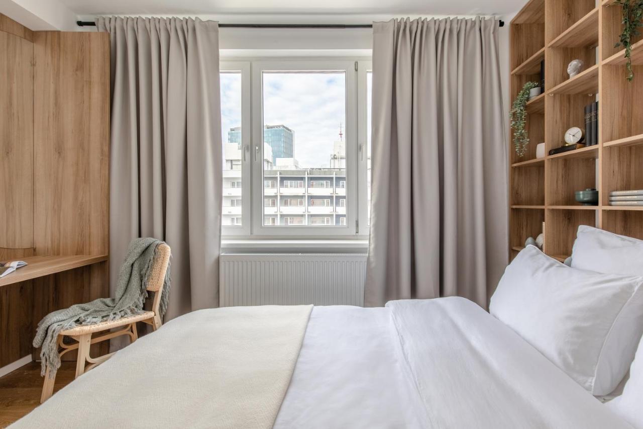 Royal Atheneum By Citylife Suites Apartament