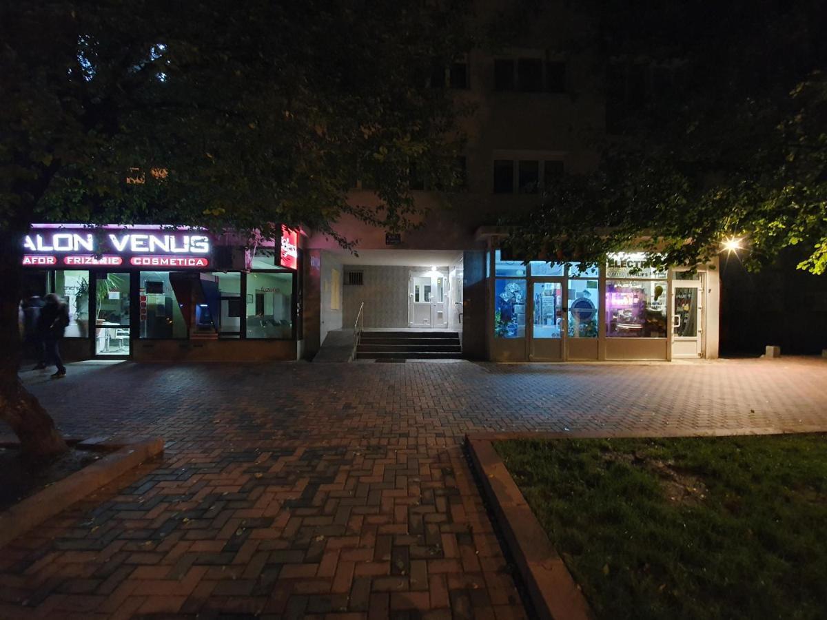 Studio Fully Furnished Dristor Metro, Main Street. * Bucharest