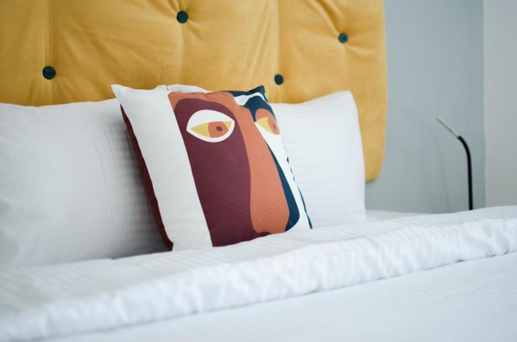Apartment Bright Near Cismigiu And Old Town *