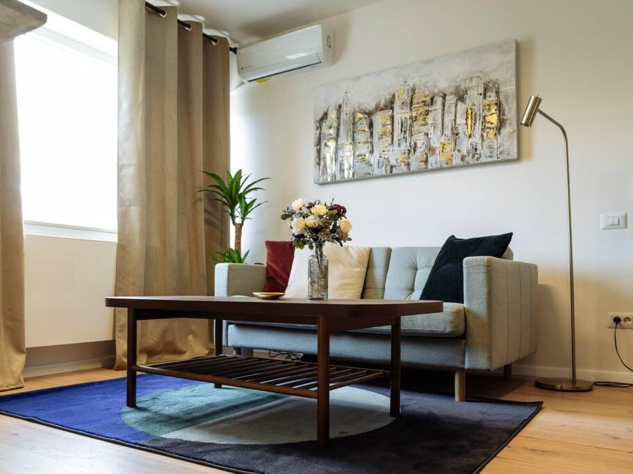 Apartamento Sunny Modern - Cismigiu Park & Old Town Bucareste