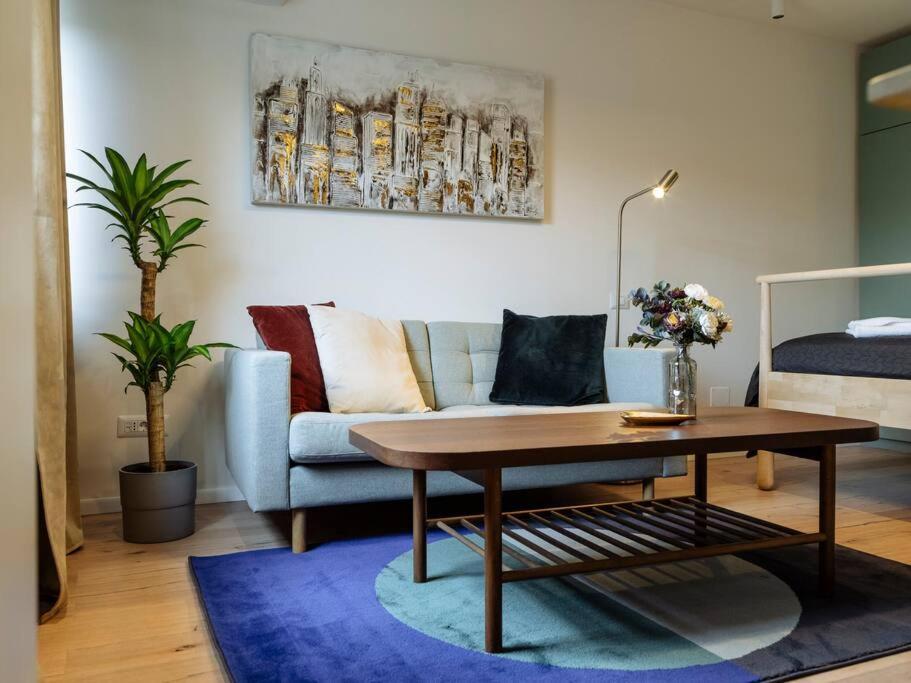 Sunny Modern - Cismigiu Park & Old Town Apartamento