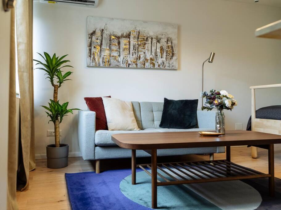 Sunny Modern - Cismigiu Park & Old Town Apartamento Bucareste