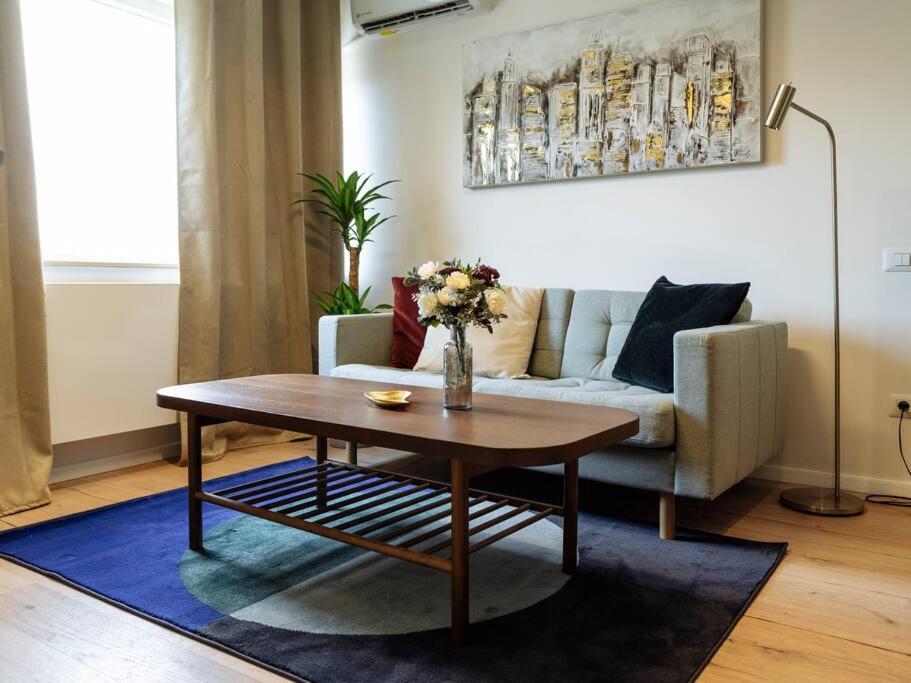 Apartamento Sunny Modern - Cismigiu Park & Old Town Bucareste