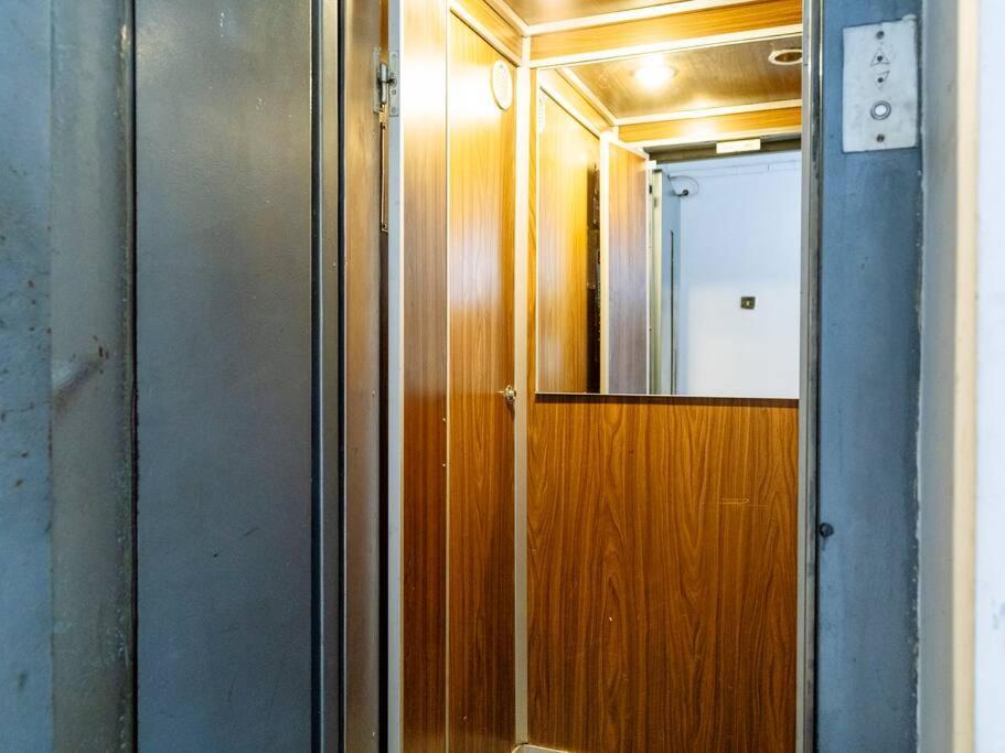 Sunny Modern - Cismigiu Park & Old Town Apartamento