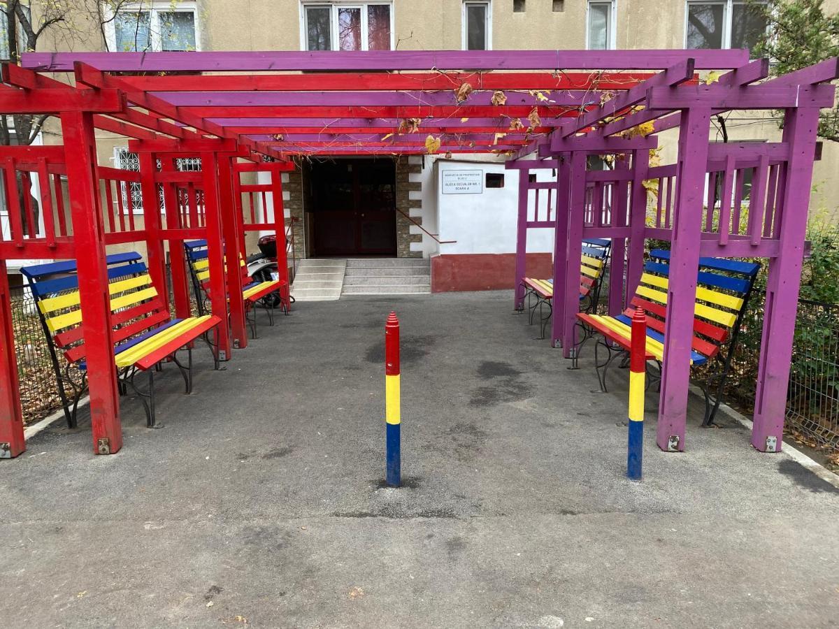 Piata Sudului Host Apartamento